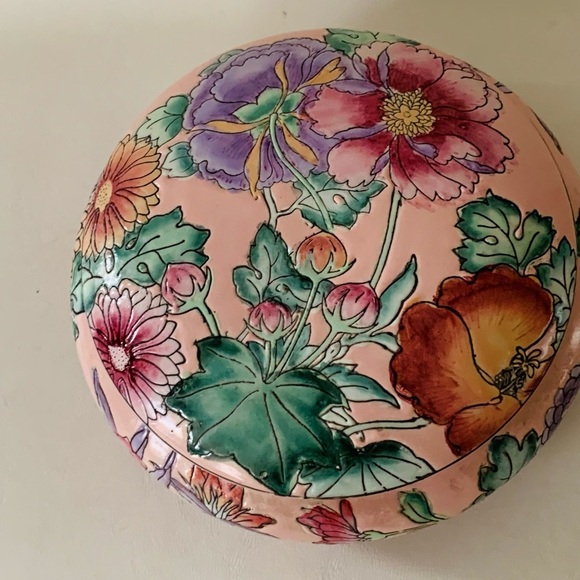 Antique porcelain hand made Floral Decorative Multicolor Candy dish - Picture 8 of 8